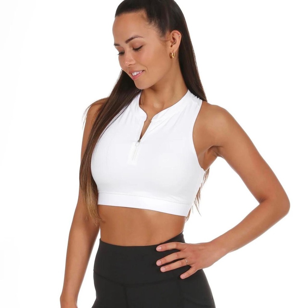 Elite Eleven Women’s Accent Zip White Bra Size Small